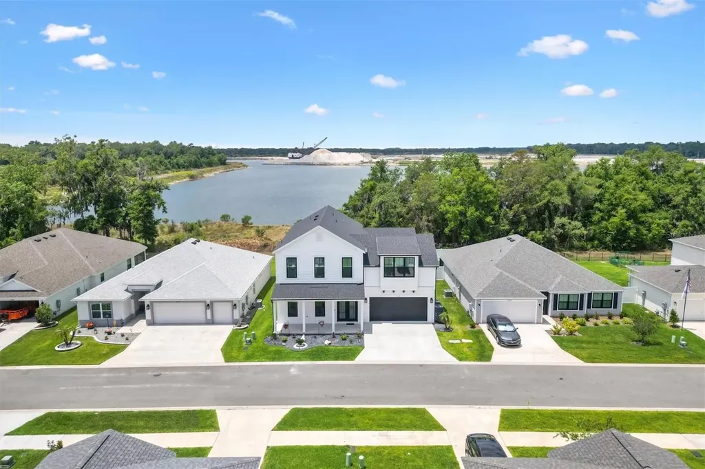 2744 Alder Avenue Middleton FL 34762