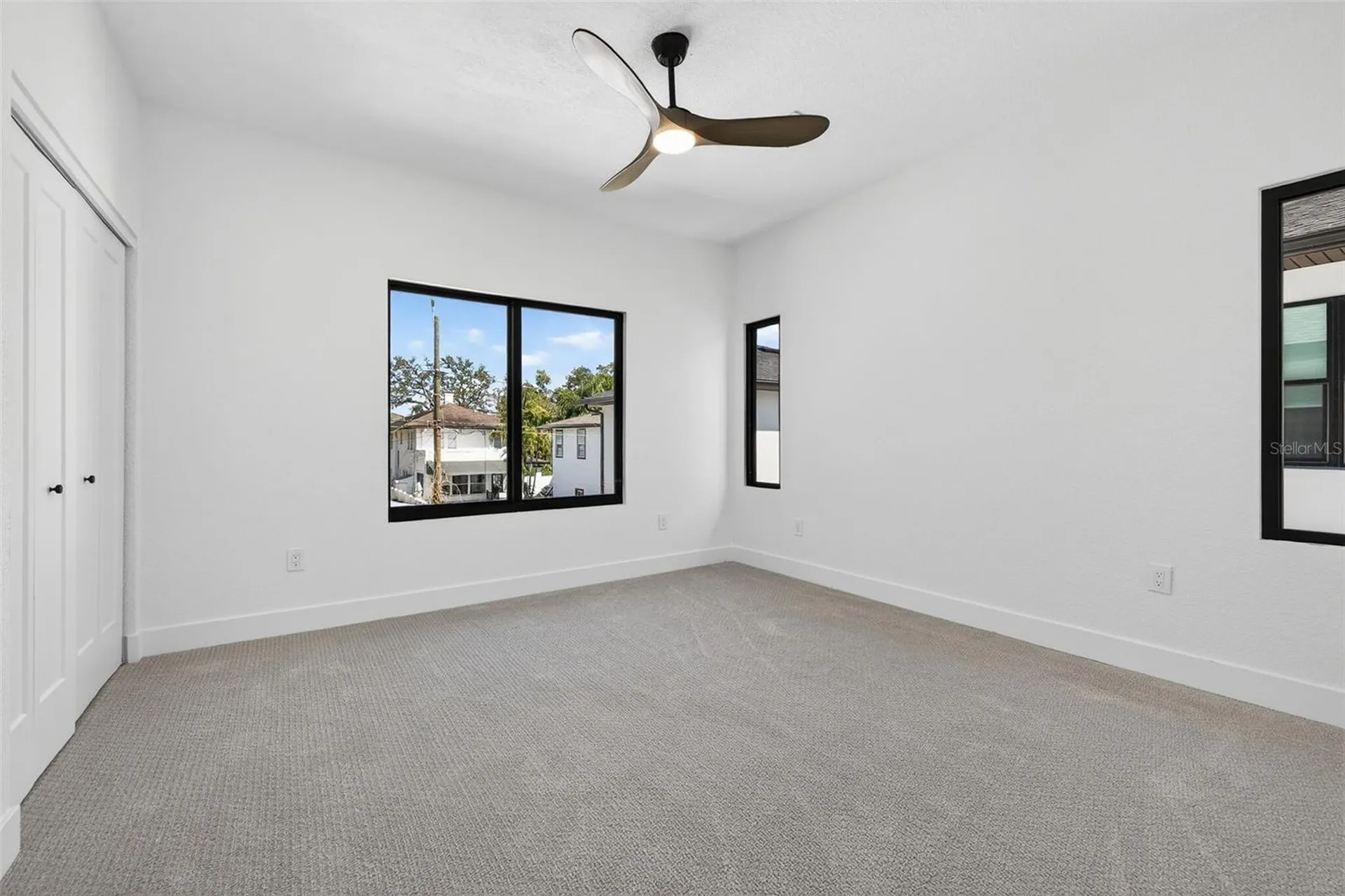 159 17th Avenue N St Petersburg FL 33704