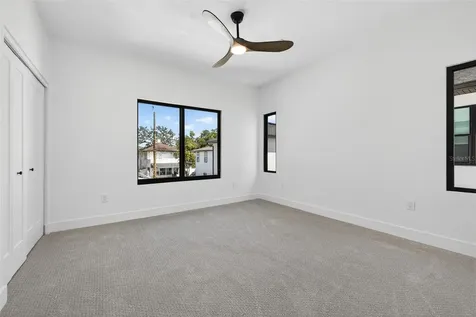 159 17th Avenue N St Petersburg FL 33704