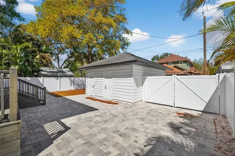 159 17th Avenue N St Petersburg FL 33704