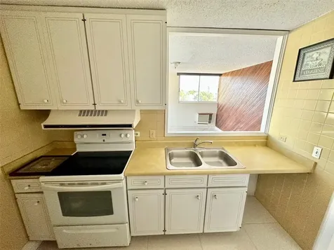 1802 Alcazar Ponce PR 00716