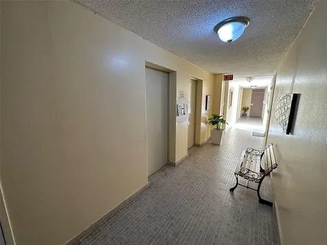 1802 Alcazar Ponce PR 00716