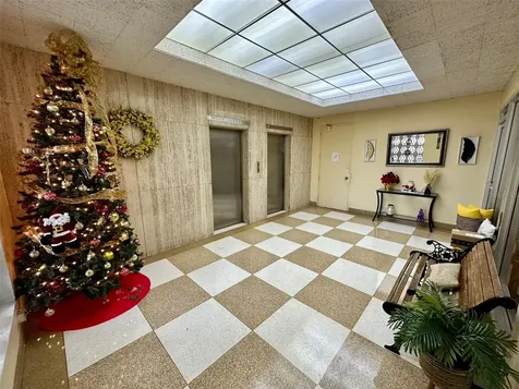 1802 Alcazar Ponce PR 00716