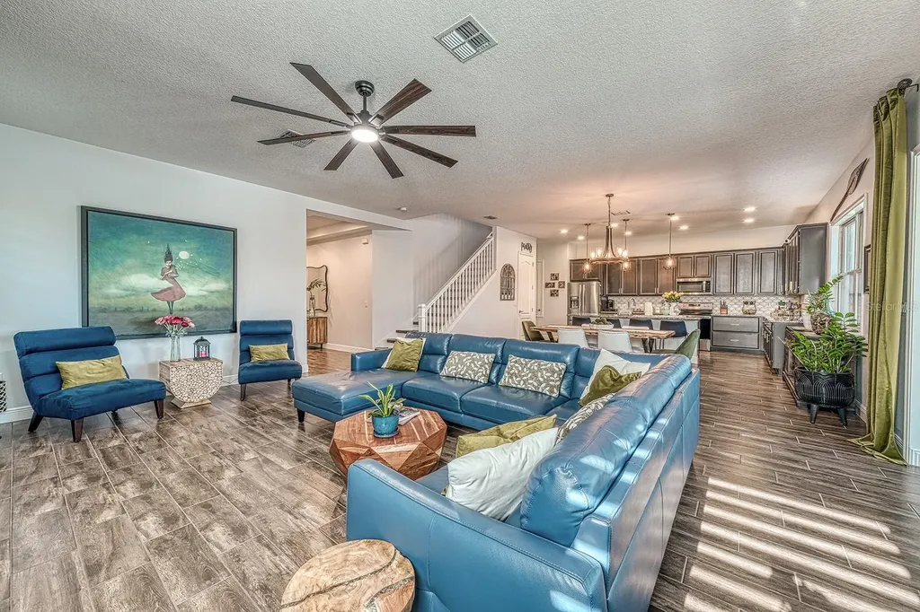 14330 Alafaya Oak Bend Orlando FL 32828
