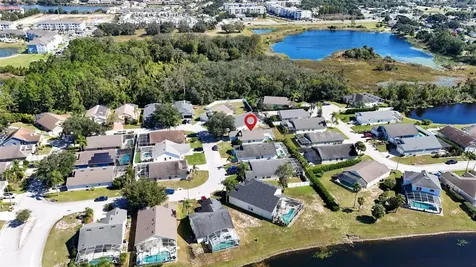 222 Lake Shore Parkway Davenport FL 33896