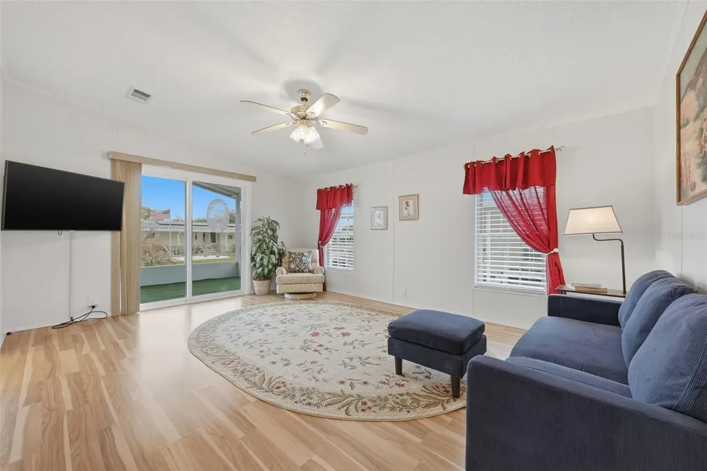 266 Douglas Park Avenue Davenport FL 33897