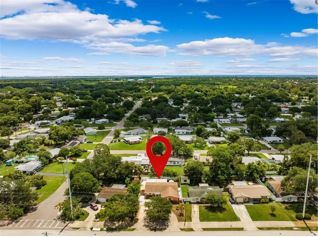 5723 1st Street NE St Petersburg FL 33703