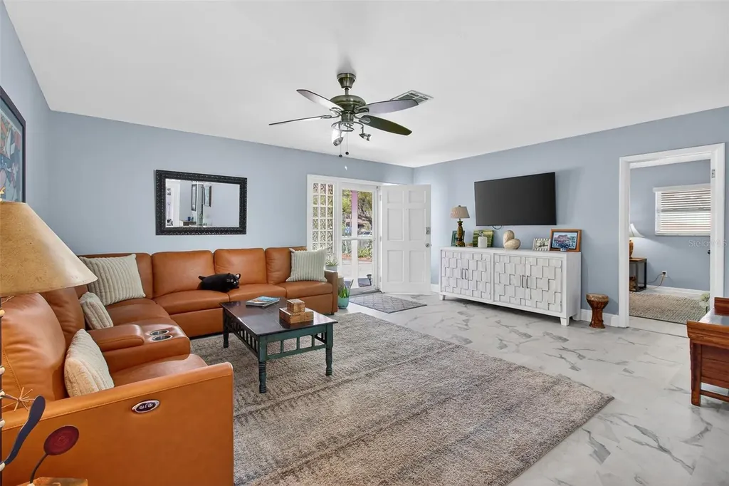 5723 1st Street NE St Petersburg FL 33703