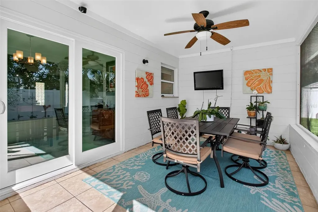 5723 1st Street NE St Petersburg FL 33703