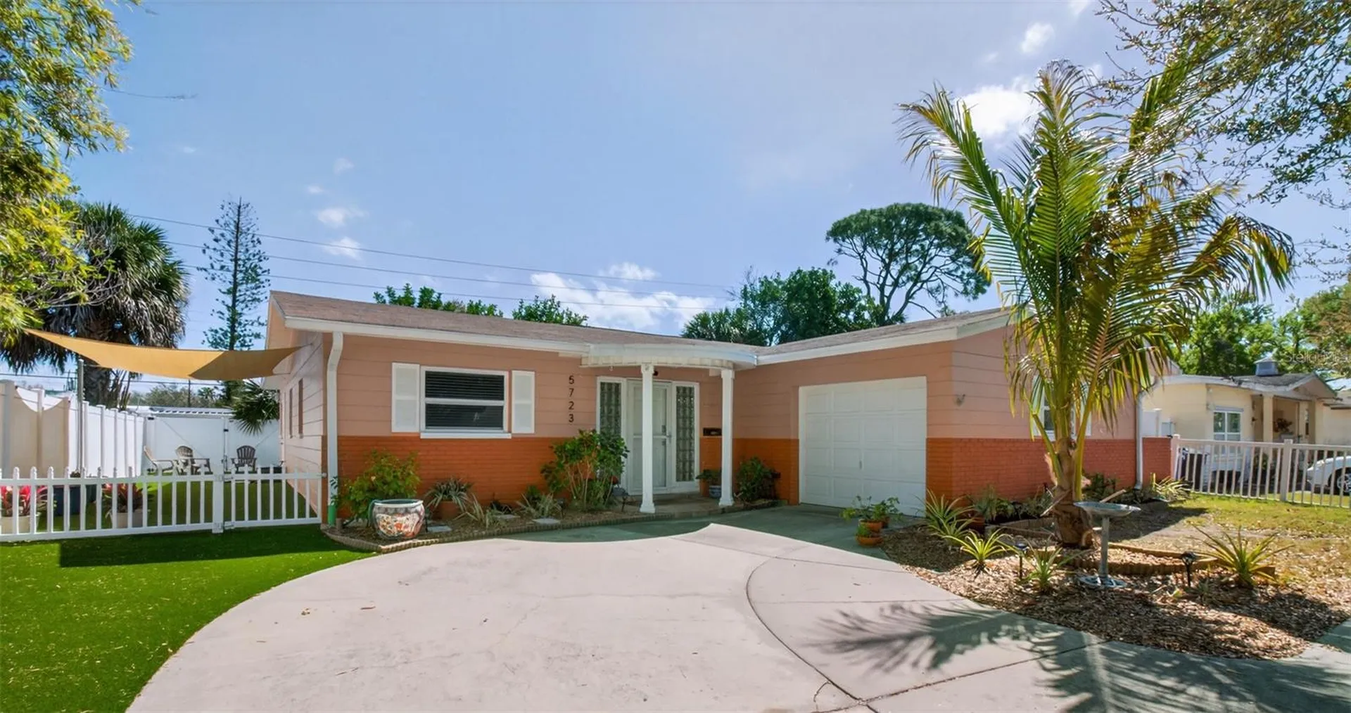 5723 1st Street NE St Petersburg FL 33703