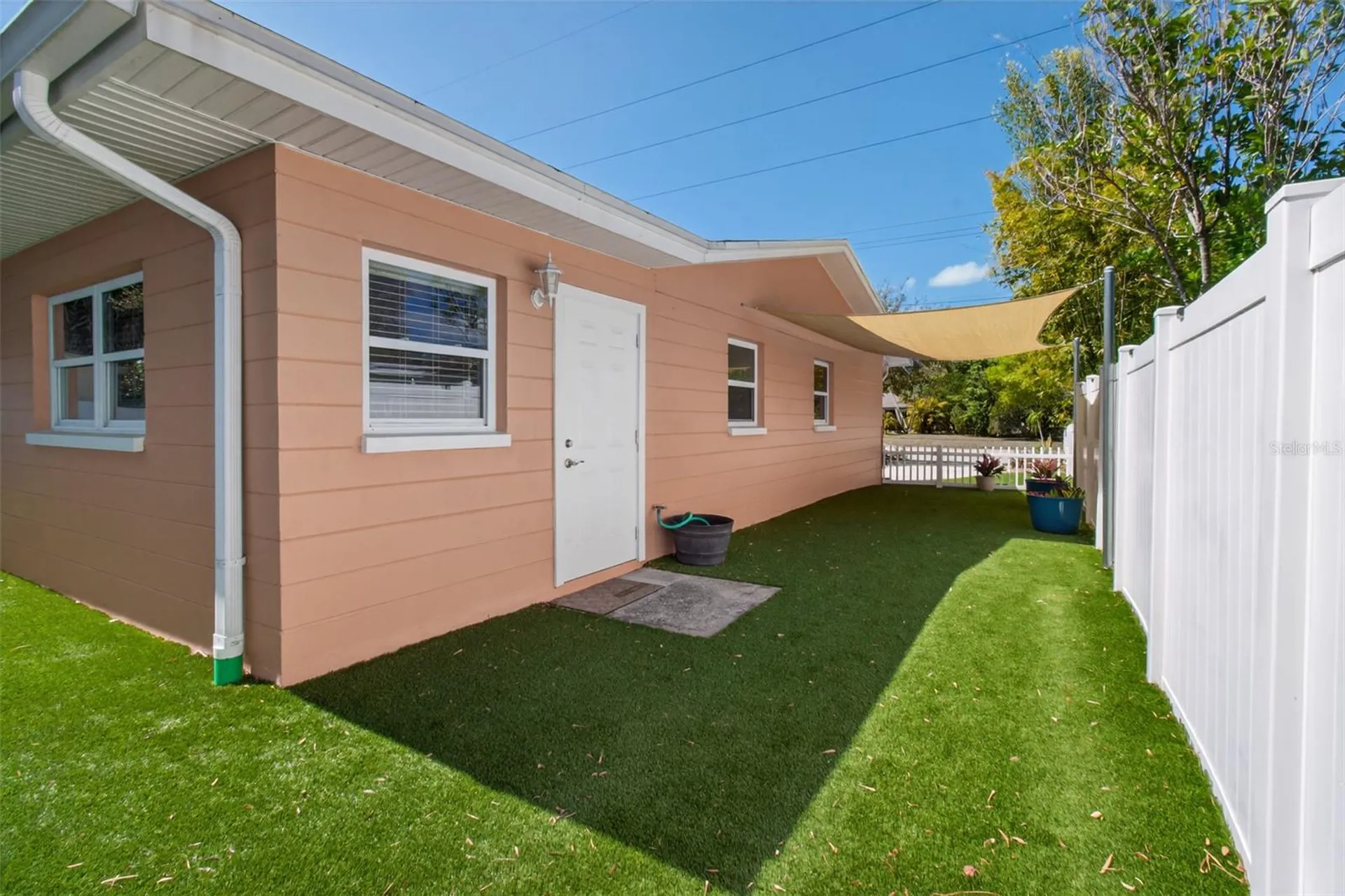 5723 1st Street NE St Petersburg FL 33703