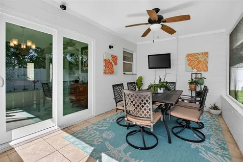 5723 1st Street NE St Petersburg FL 33703