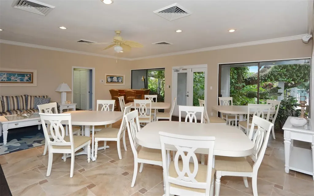 1200 East Peppertree Lane Sarasota FL 34242