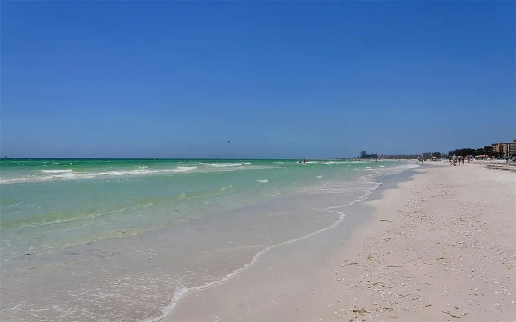 1200 East Peppertree Lane Sarasota FL 34242