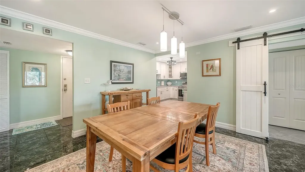 1200 East Peppertree Lane Sarasota FL 34242