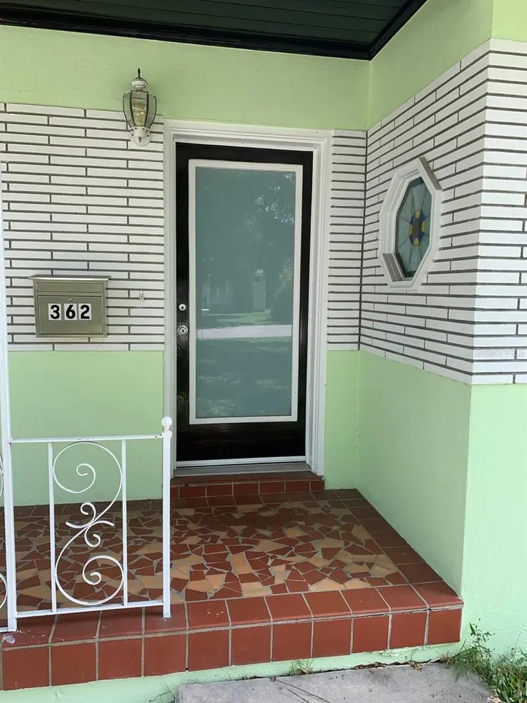 362 Foster Lane Belleair FL 33756
