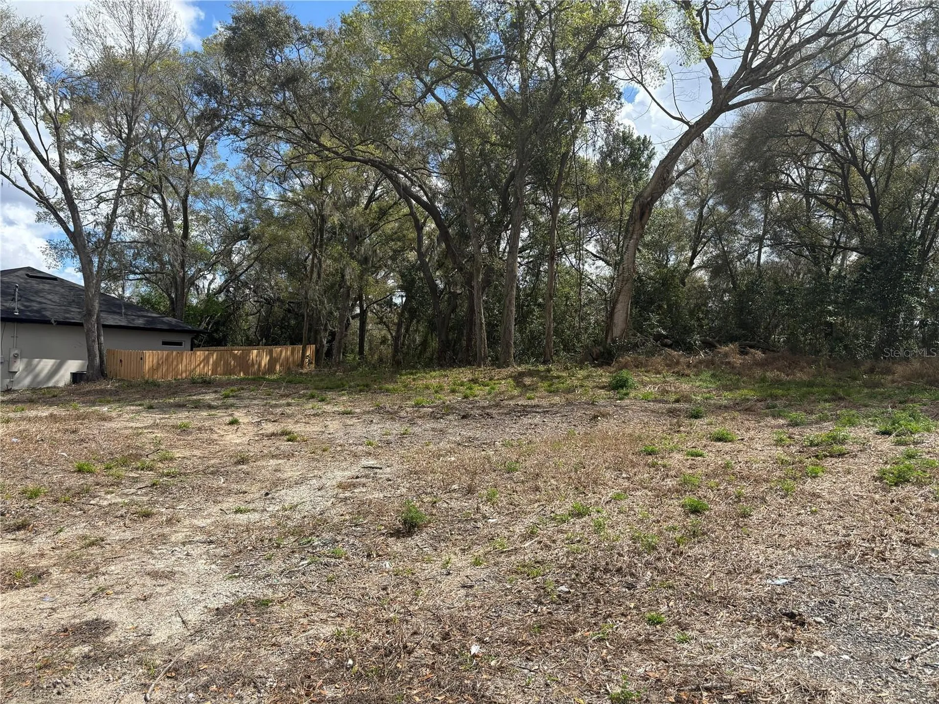114 E Cleveland Street Apopka FL 32703