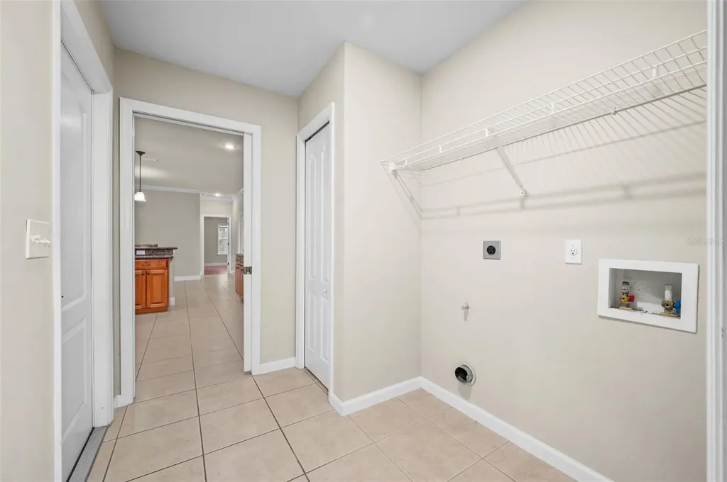 25178 SW 20th Avenue Newberry FL 32669