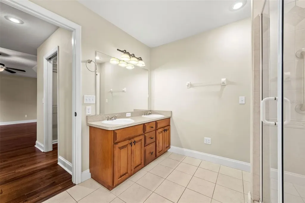 25178 SW 20th Avenue Newberry FL 32669