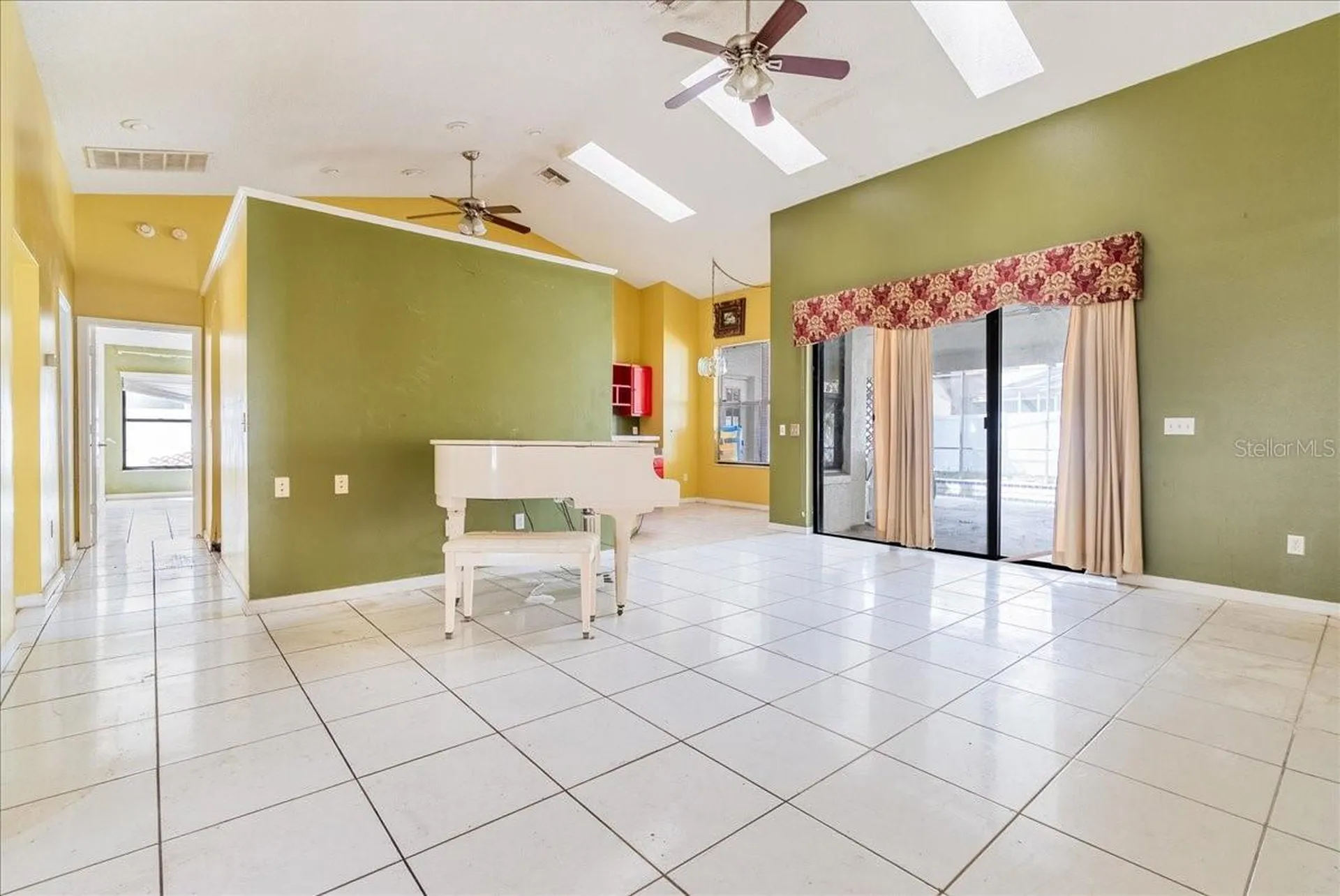 2621 Rolling Broak Drive Orlando FL 32837