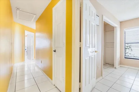 2621 Rolling Broak Drive Orlando FL 32837
