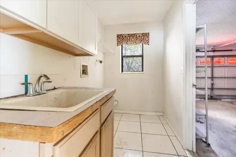 2621 Rolling Broak Drive Orlando FL 32837
