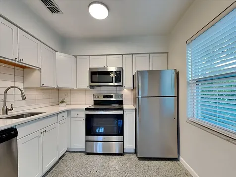 902 S Bruce Street Tampa FL 33606