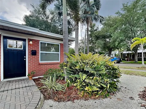 902 S Bruce Street Tampa FL 33606