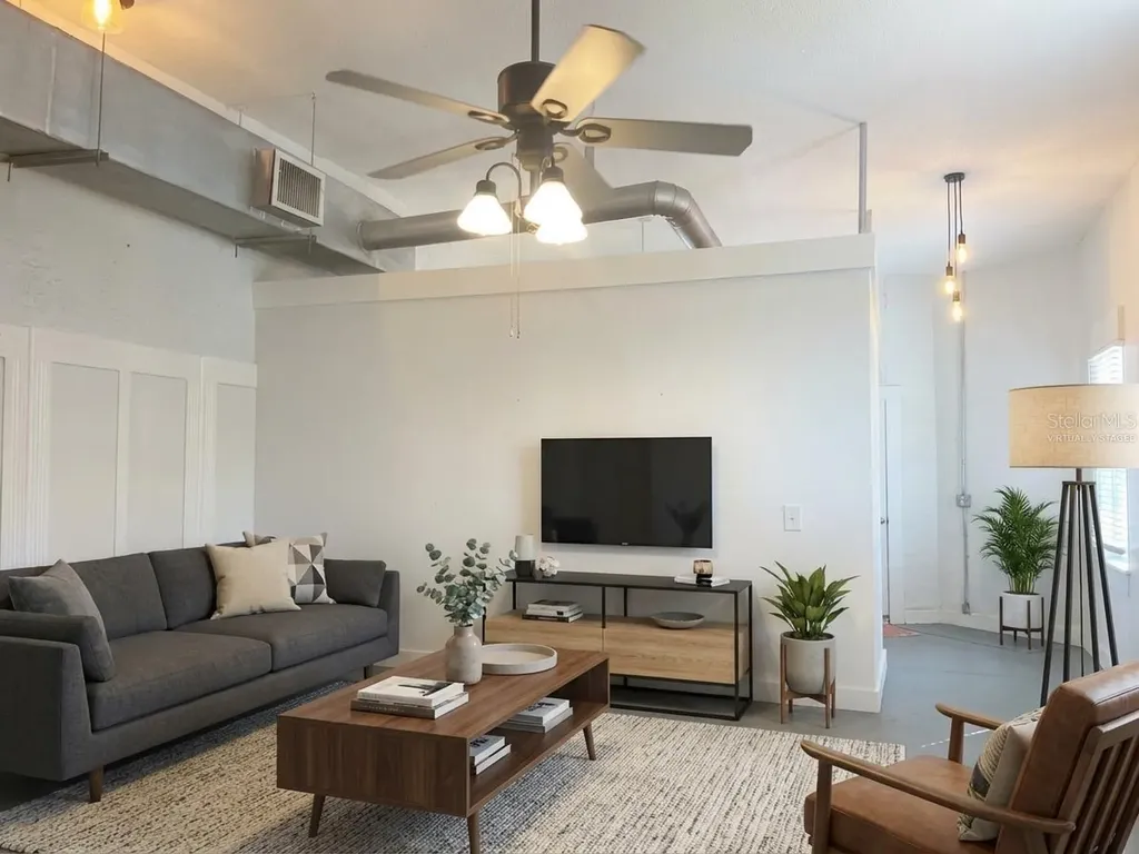 2305 W Texas Avenue Tampa FL 33629