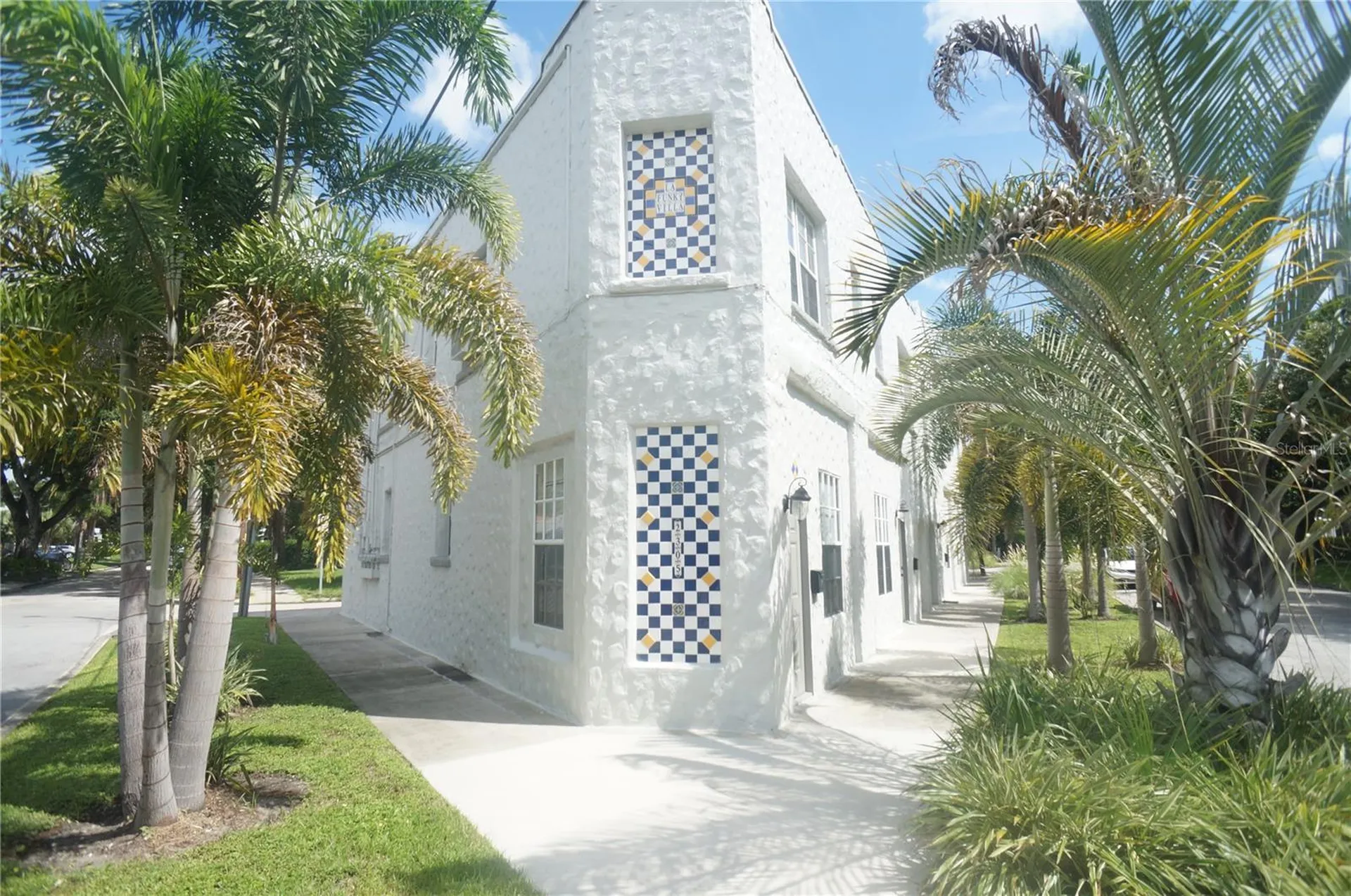 2305 W Texas Avenue Tampa FL 33629