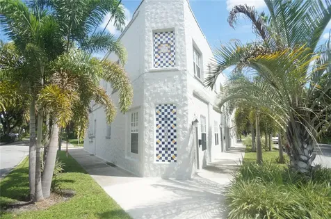 2305 W Texas Avenue Tampa FL 33629