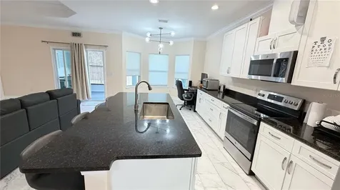 25248 SW 1st Avenue Newberry FL 32669