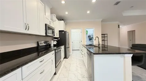 25248 SW 1st Avenue Newberry FL 32669