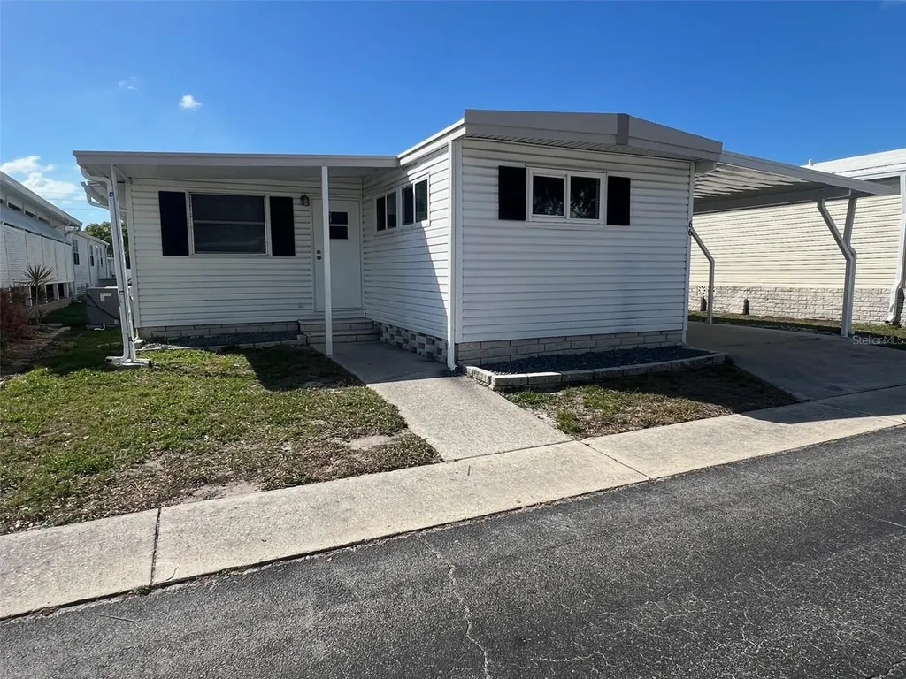 66 Thatch Palm Street W Largo FL 33770