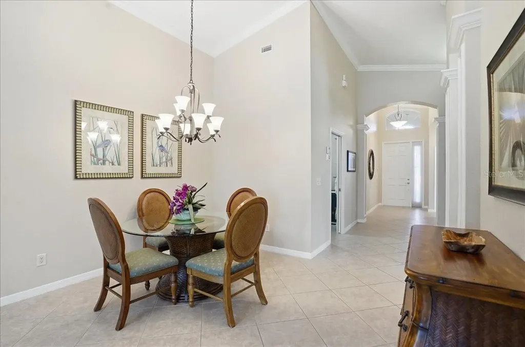 4246 65th Place E Sarasota FL 34243