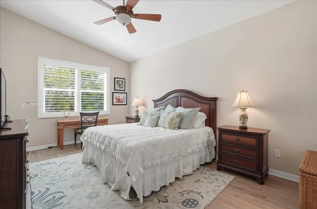 4246 65th Place E Sarasota FL 34243