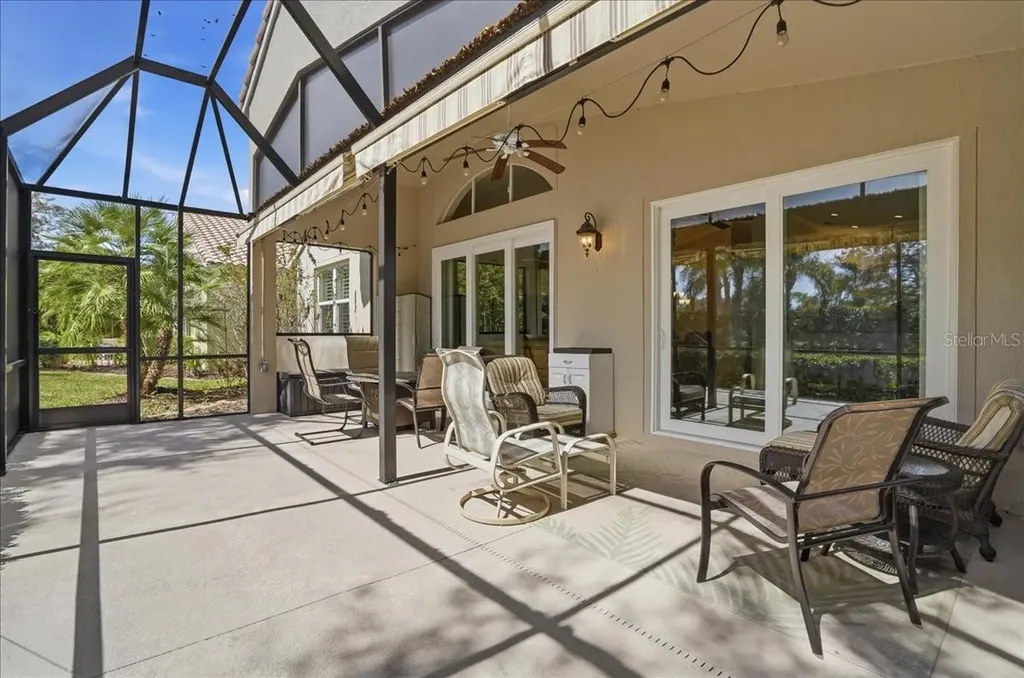 4246 65th Place E Sarasota FL 34243