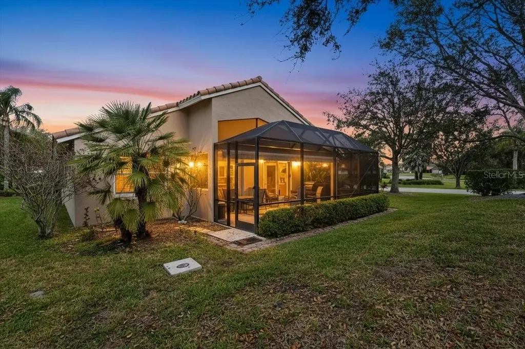 4246 65th Place E Sarasota FL 34243