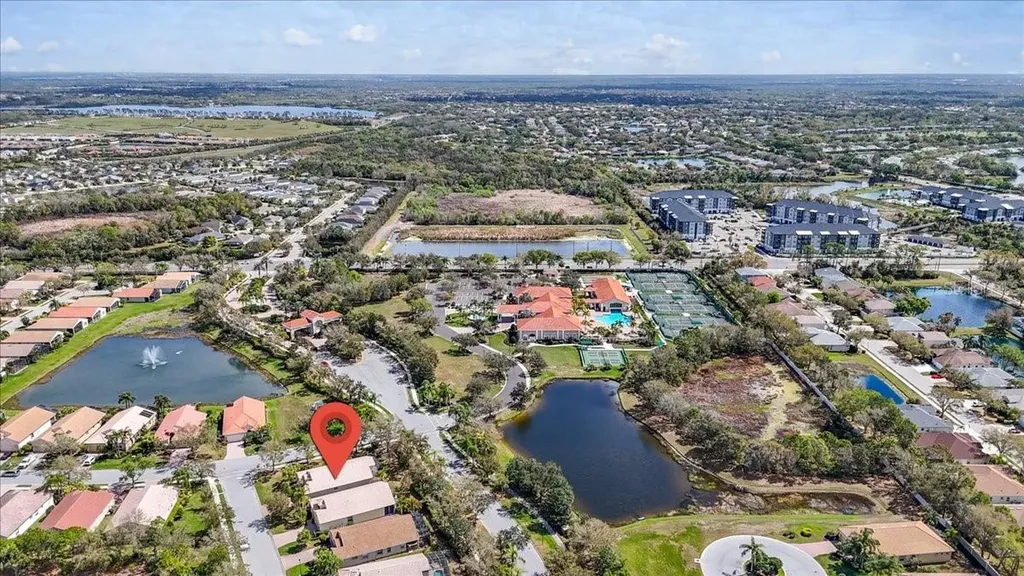 4246 65th Place E Sarasota FL 34243
