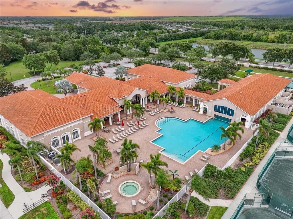 4246 65th Place E Sarasota FL 34243