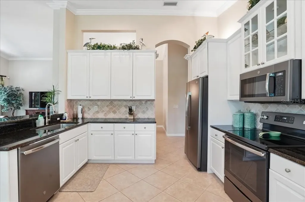 4246 65th Place E Sarasota FL 34243