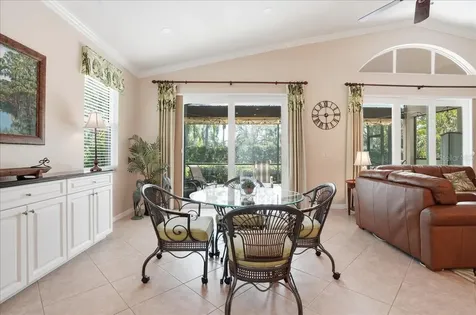 4246 65th Place E Sarasota FL 34243
