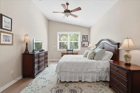 4246 65th Place E Sarasota FL 34243