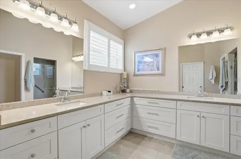 4246 65th Place E Sarasota FL 34243