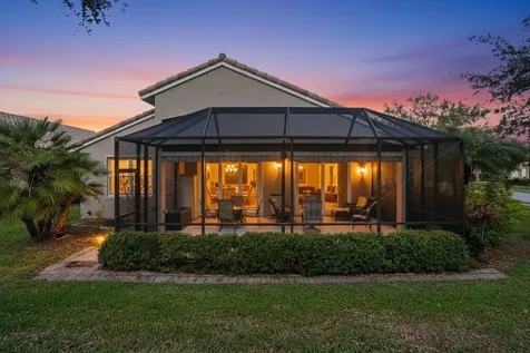 4246 65th Place E Sarasota FL 34243