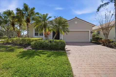 4246 65th Place E Sarasota FL 34243