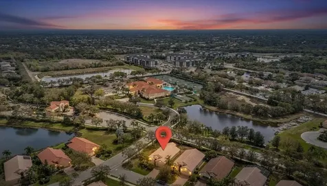 4246 65th Place E Sarasota FL 34243