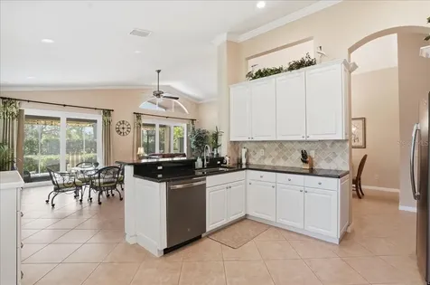 4246 65th Place E Sarasota FL 34243