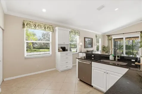 4246 65th Place E Sarasota FL 34243