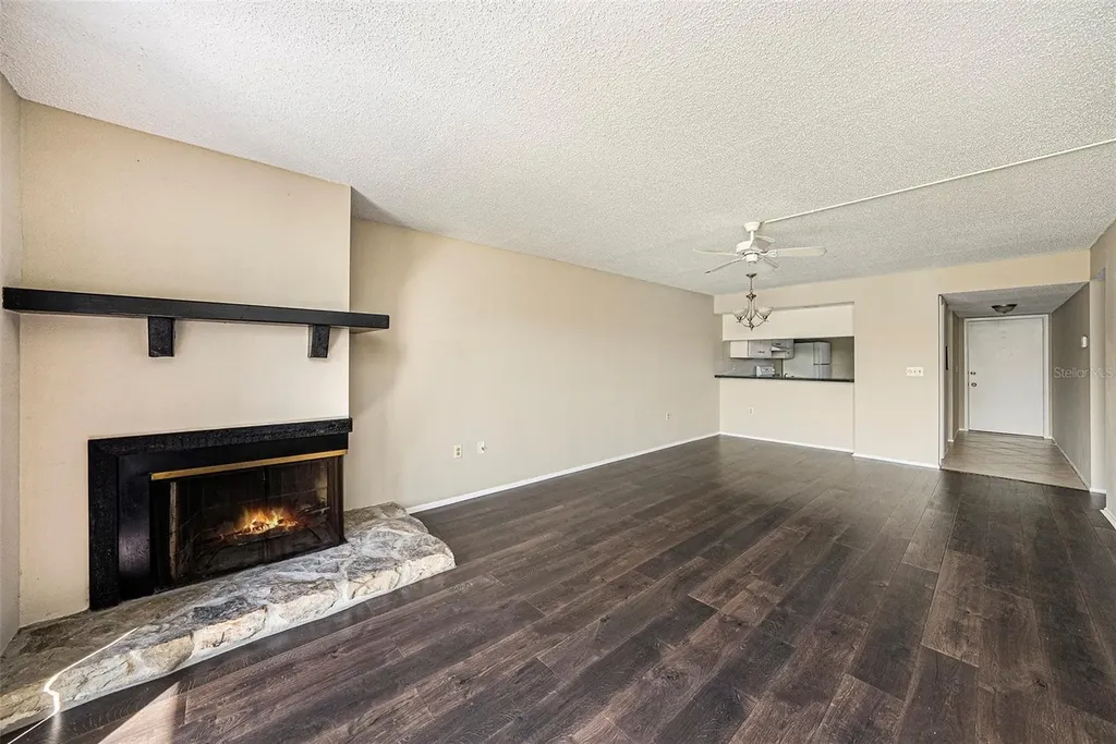 141 Lakeview Way Oldsmar FL 34677